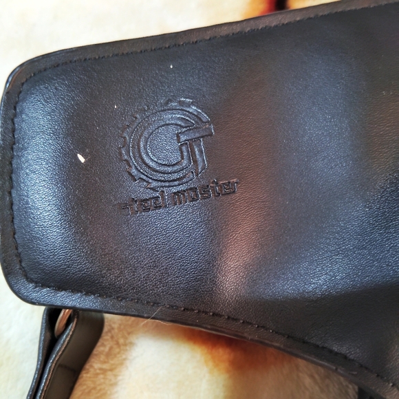 NWOT Amazon Steampunk Black and Brass Adjustable Strap Bikercore Gothic Bag - Picture 8 of 12